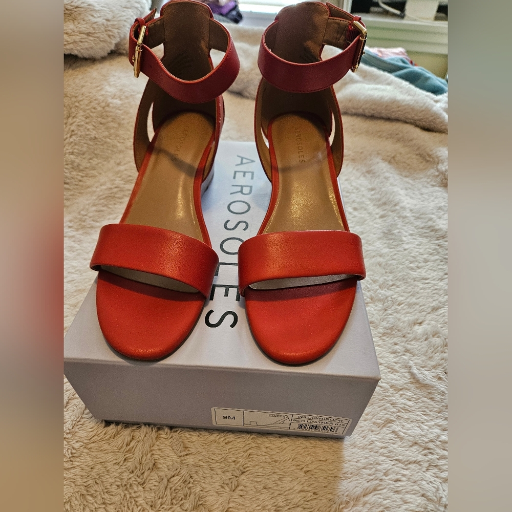 Aerosoles Willowbrook Red Leather Ankle Strap Wedge Sandals Size 9M